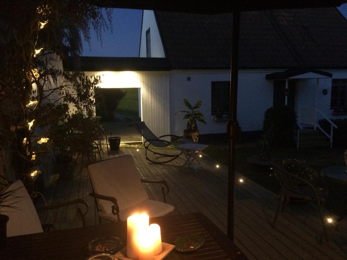 Garden Mellan Slotten Svarte Экстерьер фото