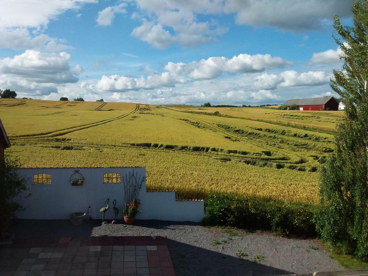 Garden Mellan Slotten Svarte Экстерьер фото